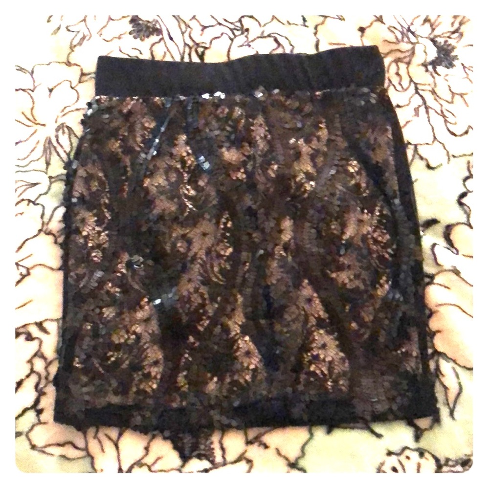 Sequence mini skirt